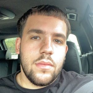 Meet your Posher, Enes